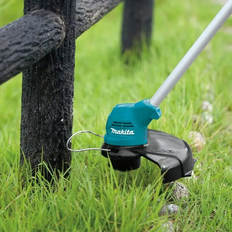 Akumulatorski trimer Makita UR100DWAE