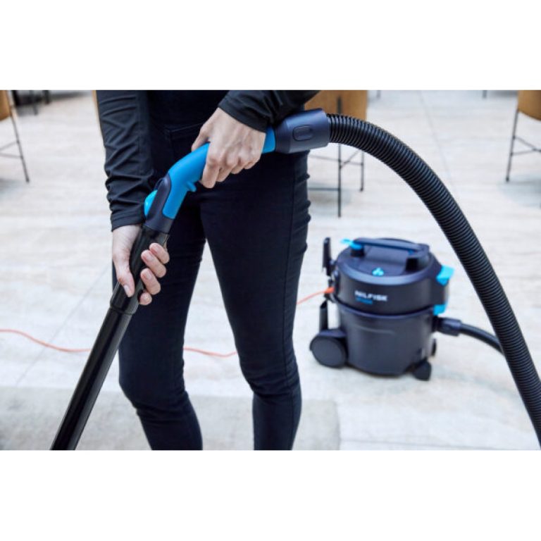 Usisavač Nilfisk VP300 HEPA BASIC EU