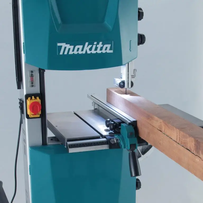 Tračna pila Makita LB1200F 900W