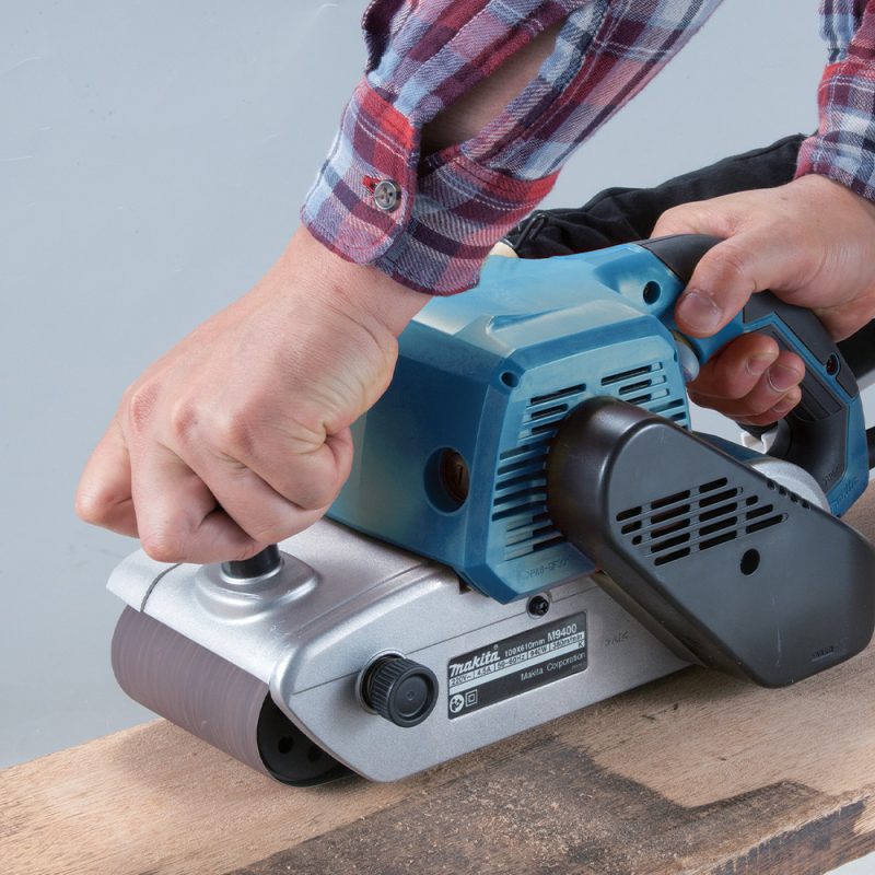 Makita M9400B