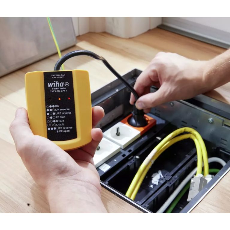 Ispitivač utičnica 230 V AC CAT II Wiha 45220