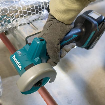 Akumulatorski kompaktni rezač Makita DMC300Z