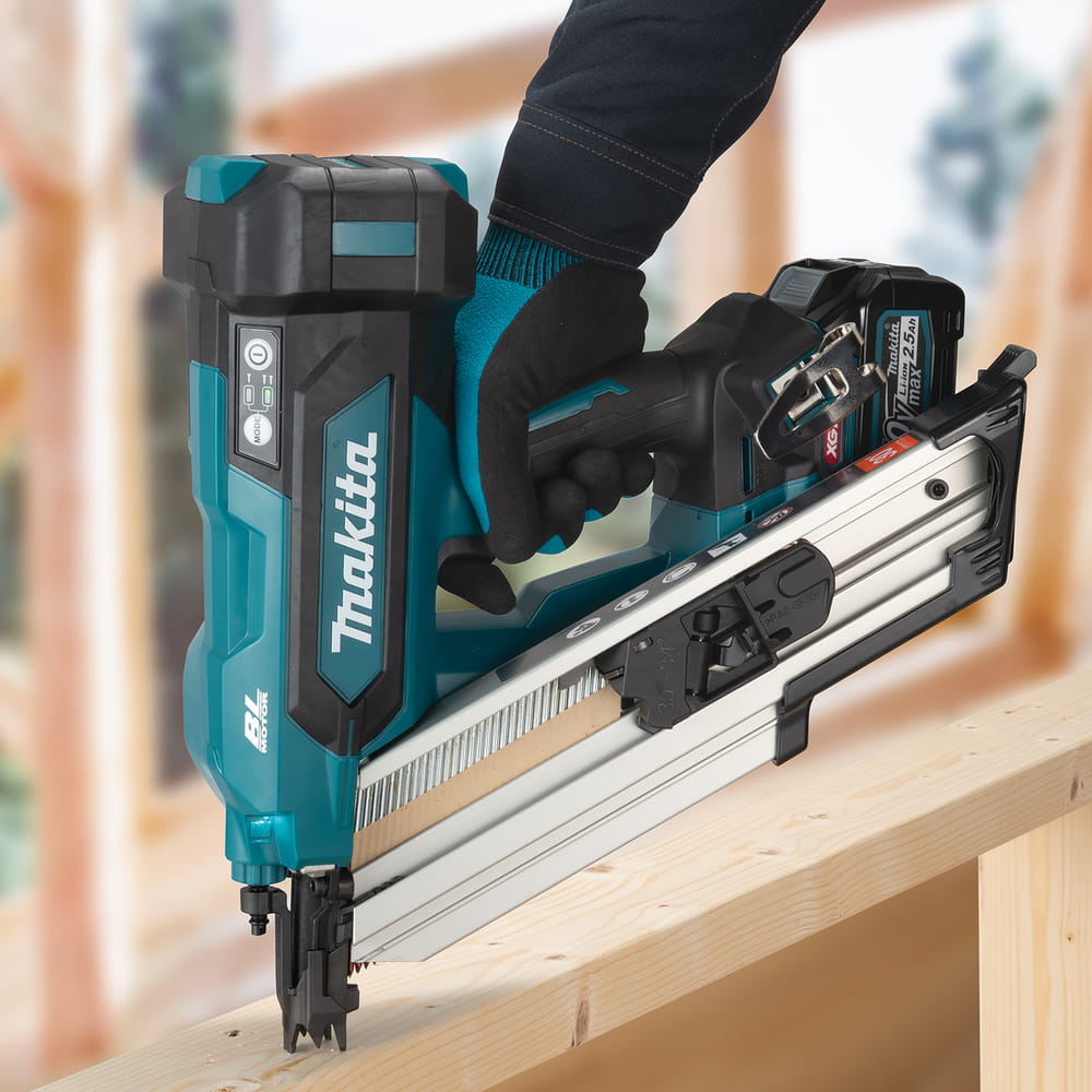 Makita BN001GZ XGT