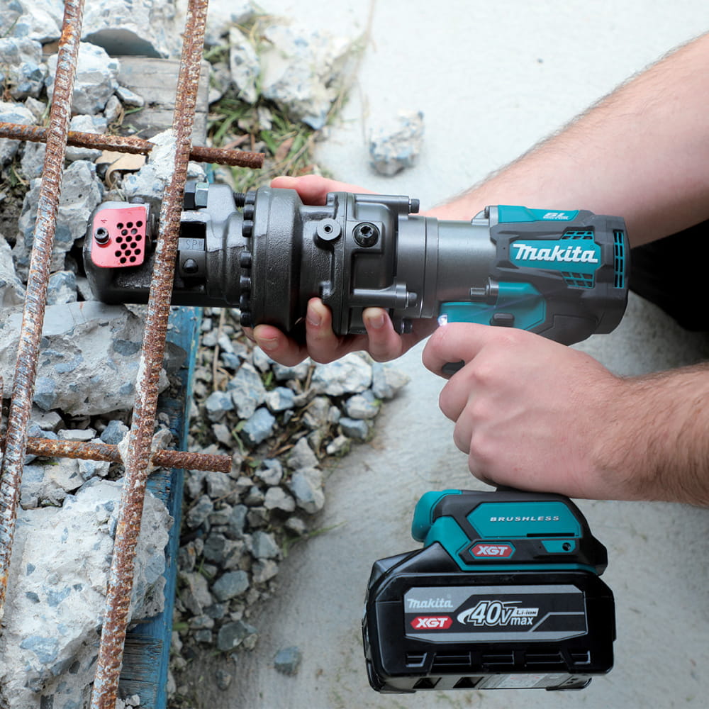 Makita SC001GZK