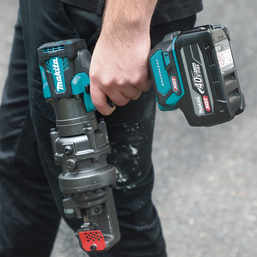 Makita SC001GZK